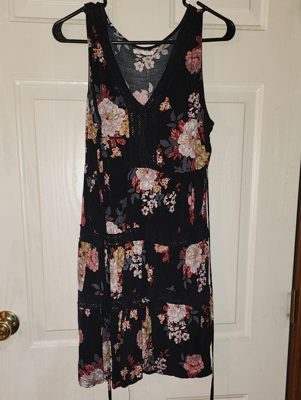 Maurices Black Floral V-Neck Sleeveless Dress